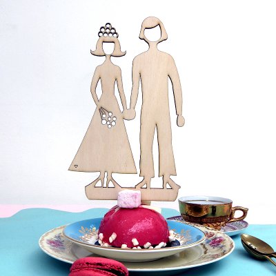 cake toppper bride and groom