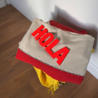 Hola