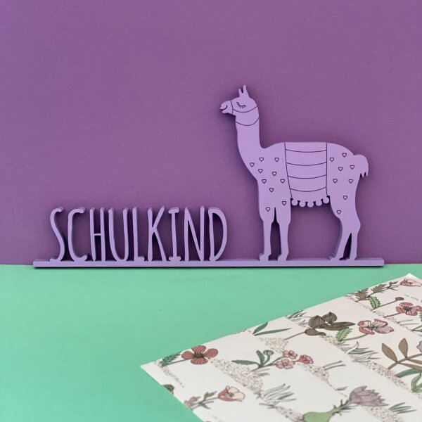 Schulkind mit Lama